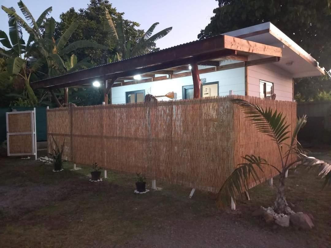 Terei-Here Bungalow Airport Avae Exterior photo